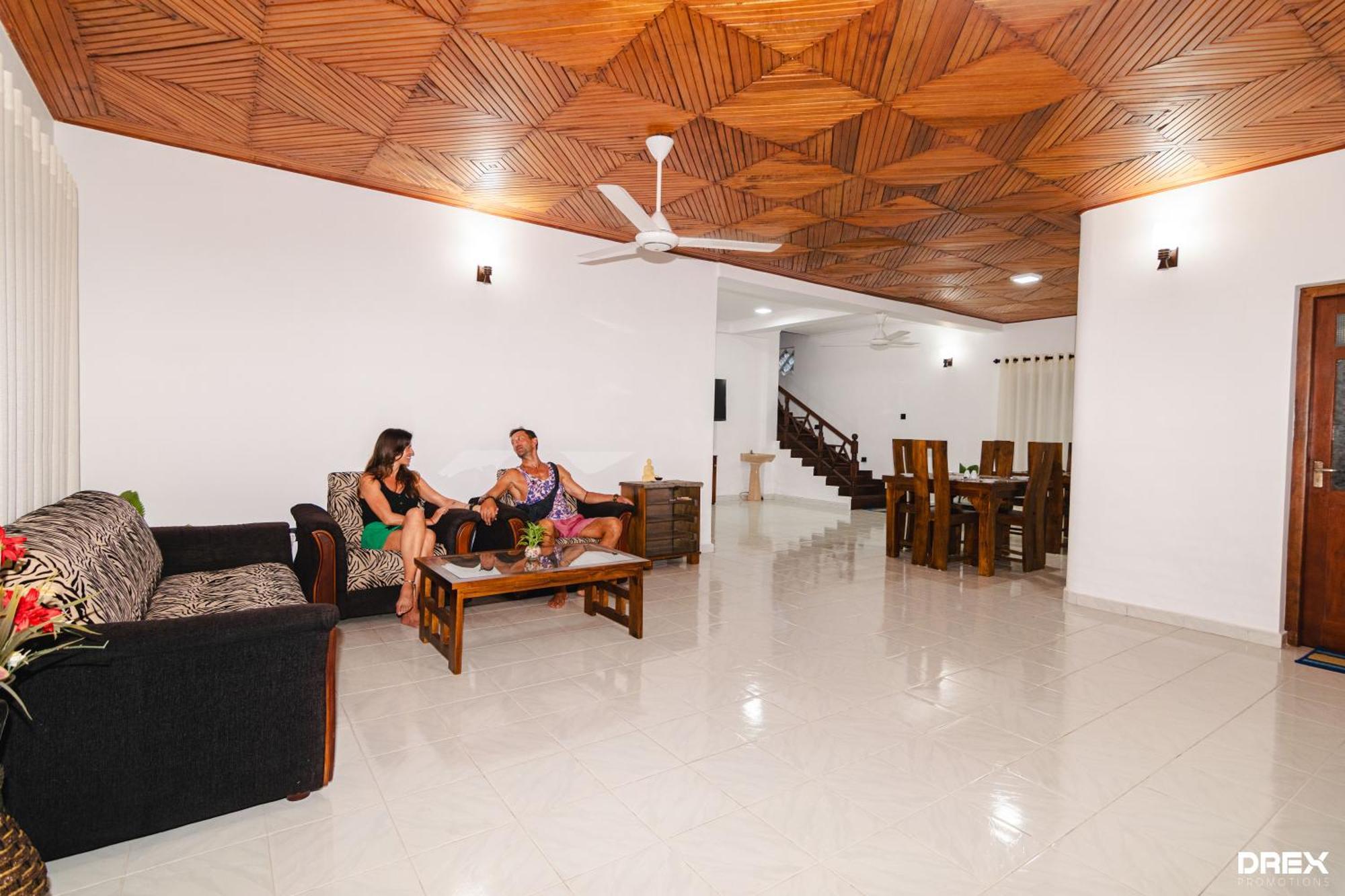 Omega Villa กอลล์ ภายนอก รูปภาพ
